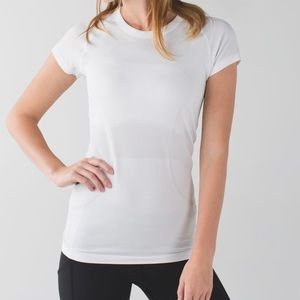 LULULEMON Swiftly Tech Short Sleeve Shirt 2.0 (SZ 2)